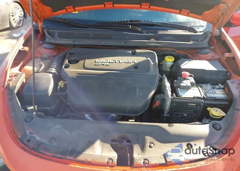 2015 Dodge Dart Gt z USA, uszkodzony, nr VIN 1C3CDFEB1FD276725